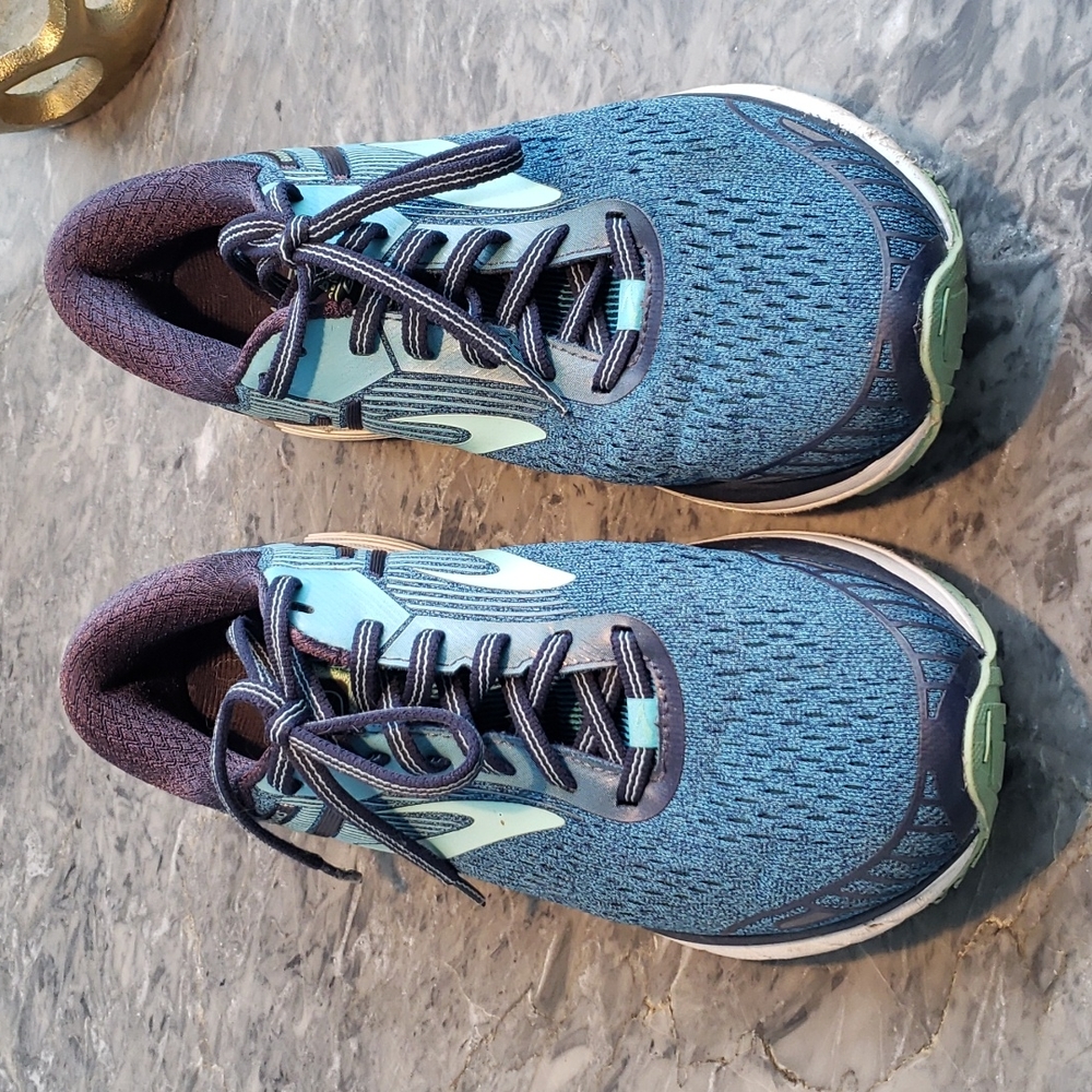 Brooks Sneakers 👟